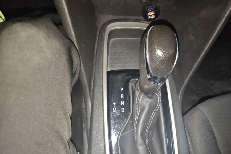 Used Chevrolet Cavalier 2016 1.5L Automatic Enjoyment Edition Gear Lever