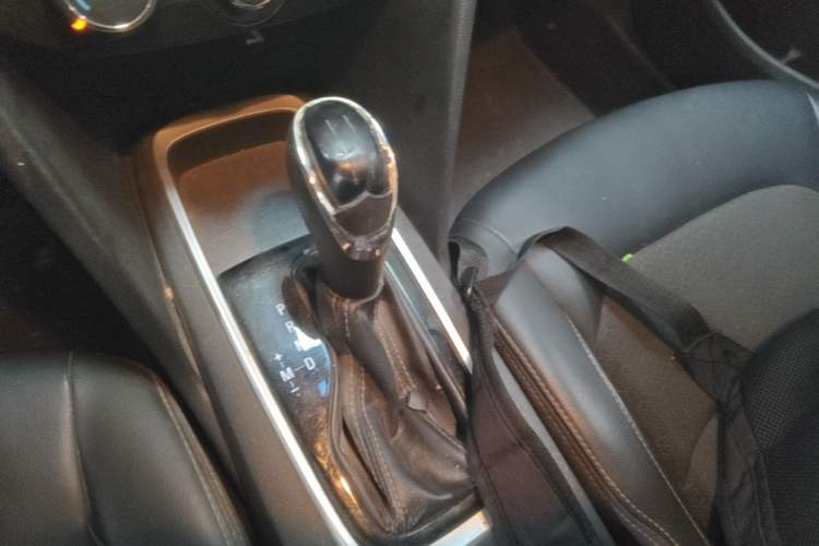 Used Chevrolet Cavalier 2016 1.5L Automatic Xinyue Edition Gear Lever