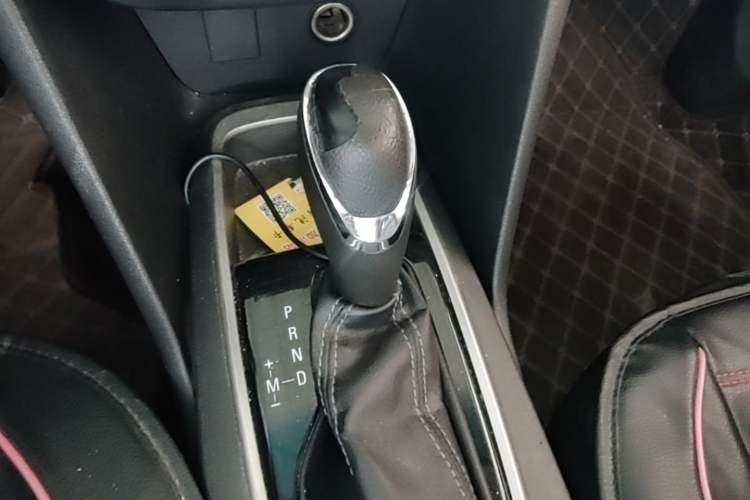 Used Chevrolet Cavalier 2016 1.5L Automatic Enjoyment Edition Gear Lever