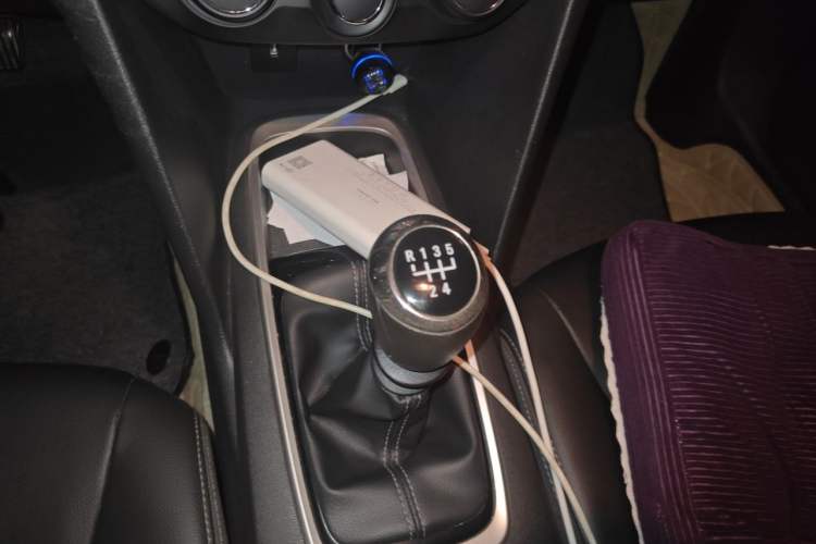 Used Chevrolet Cavalier 2016 1.5L Manual Xinyue Edition Gear Lever