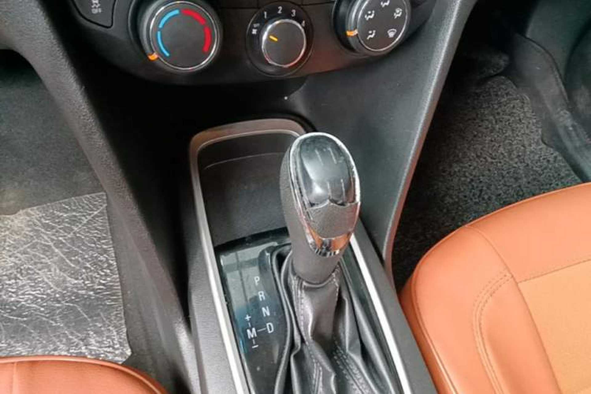 Used Chevrolet Cavalier 2016 1.5L Automatic Enjoyment Edition Gear Lever