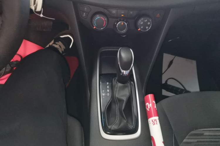 Used Chevrolet Cavalier 2016 1.5L Automatic Enjoyment Edition Gear Lever