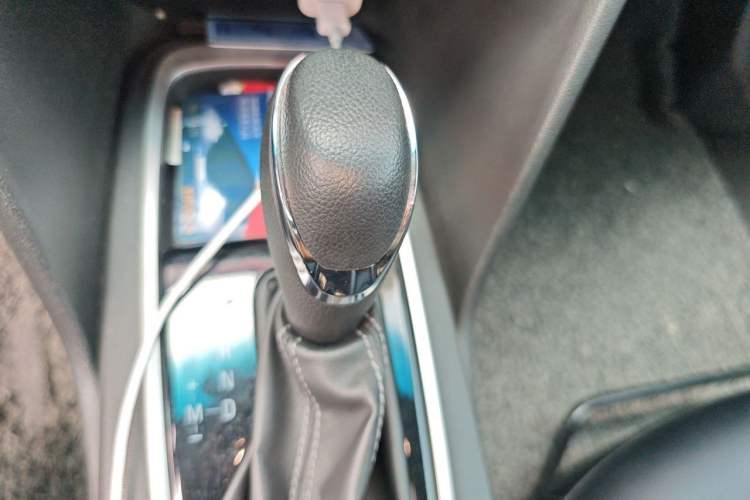Used Chevrolet Cavalier 2016 1.5L Automatic Enjoyment Edition Gear Lever