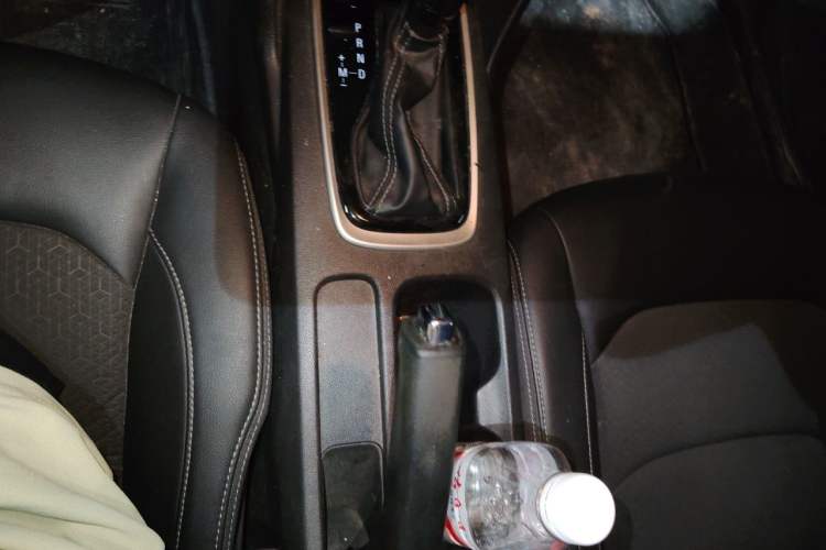 Used Chevrolet Cavalier 2016 1.5L Automatic Xinyue Edition Gear Lever