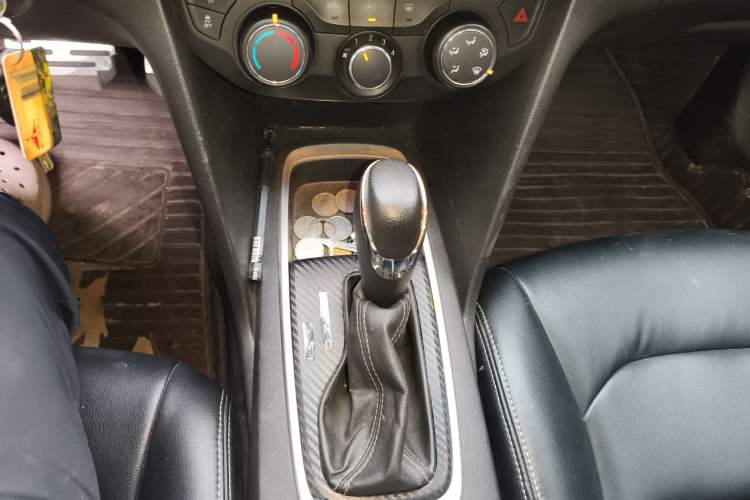 Used Chevrolet Cavalier 2016 1.5L Automatic Enjoyment Edition Gear Lever
