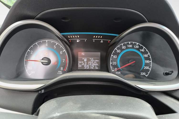 Used Chevrolet Cavalier 2016 1.5L Manual Enjoyment Edition Instrument Cluster
