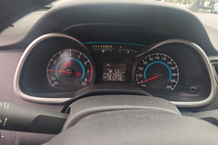 Used Chevrolet Cavalier 2016 1.5L Manual Enjoyment Edition Instrument Cluster
