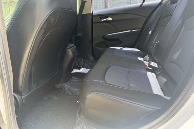 Used Chevrolet Cavalier 2016 1.5L Automatic Xinyue Edition Interior 2