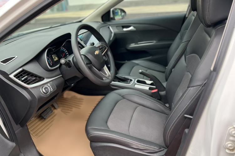 Used Chevrolet Cavalier 2016 1.5L Automatic Xinyue Edition Interior 3