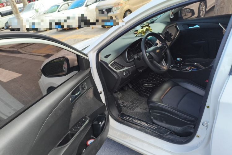 Used Chevrolet Cavalier 2016 1.5L Manual Xinyue Edition Interior 3