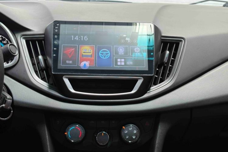 Used Chevrolet Cavalier 2016 1.5L Manual Xinyue Edition Interior 4
