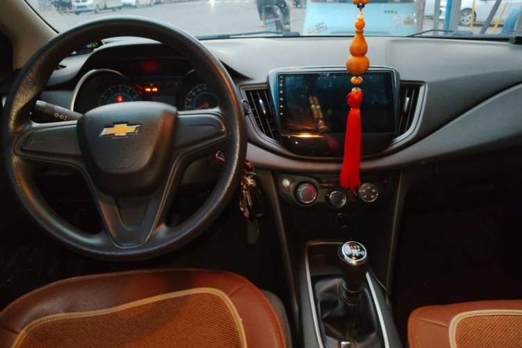 Used Chevrolet Cavalier 2016 1.5L Manual Enjoyment Edition Interior 5