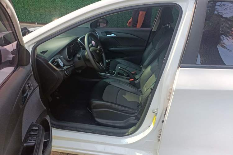 Used Chevrolet Cavalier 2016 1.5L Manual Xinyue Edition Left Front Seat