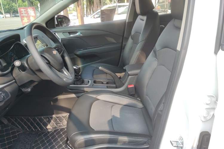 Used Chevrolet Cavalier 2016 1.5L Manual Xinyue Edition Left Front Seat