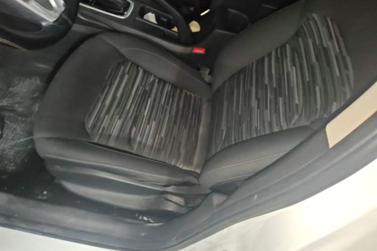 Used Chevrolet Cavalier 2016 1.5L Automatic Enjoyment Edition Left Front Seat