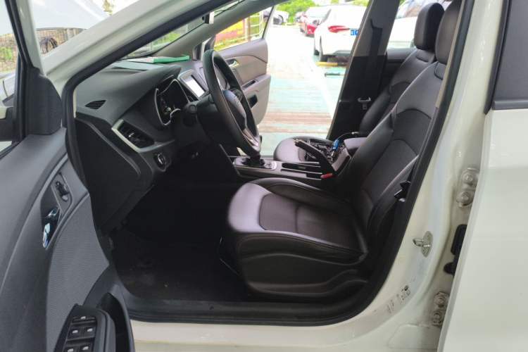 Used Chevrolet Cavalier 2016 1.5L Manual Xinyue Edition Left Front Seat