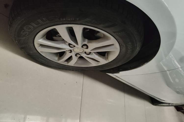 Used Chevrolet Cavalier 2016 1.5L Automatic Xinyue Edition Left Front Wheel Hub