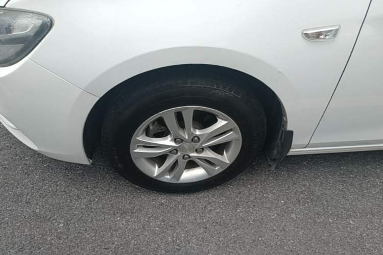 Used Chevrolet Cavalier 2016 1.5L Automatic Xinyue Edition Left Front Wheel Hub