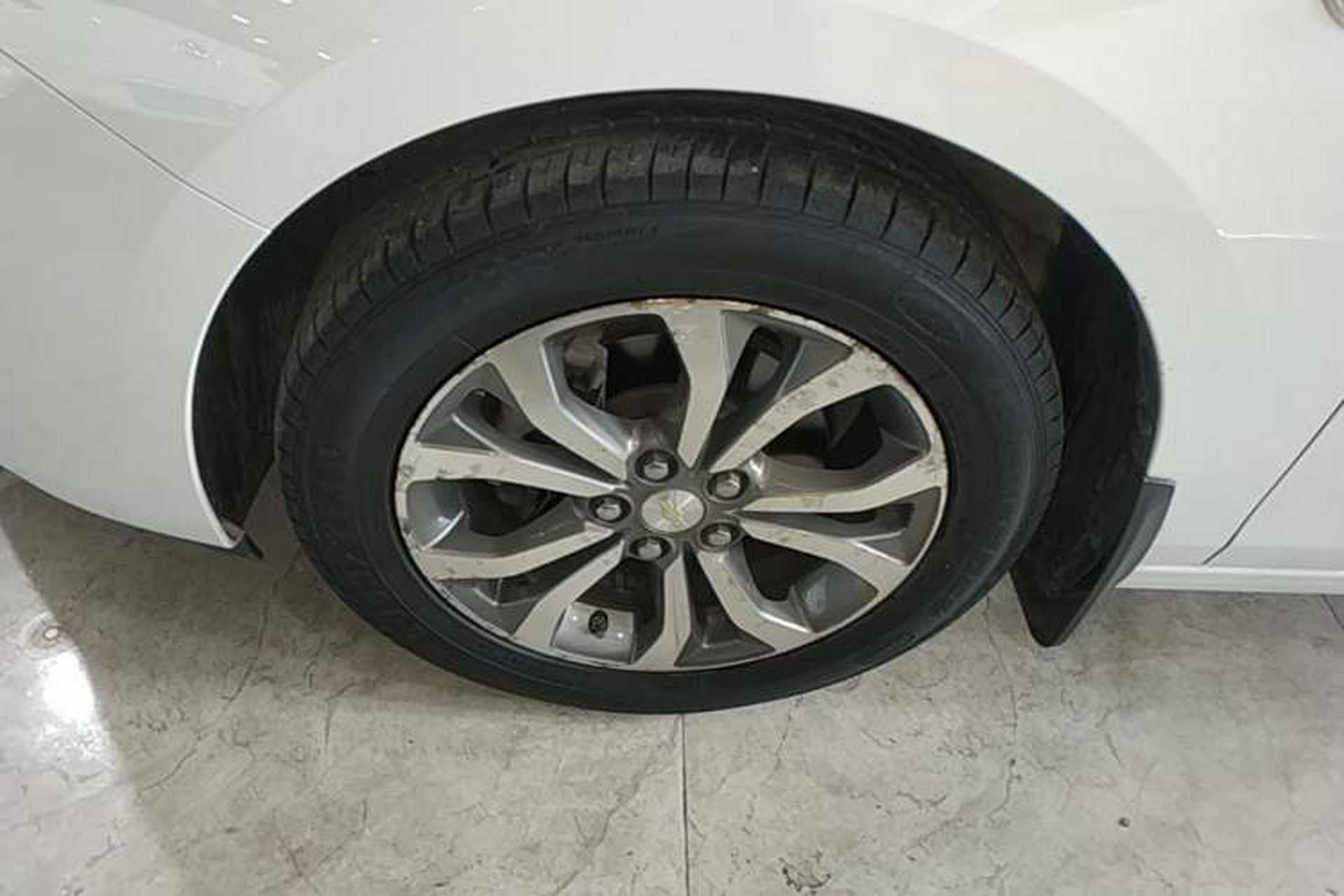 Used Chevrolet Cavalier 2016 1.5L Automatic Xinsong Edition Left Front Wheel Hub