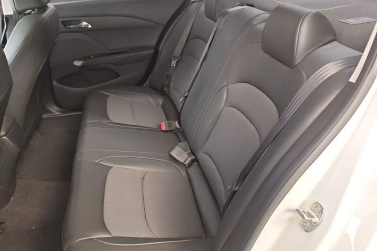 Used Chevrolet Cavalier 2016 1.5L Automatic Xinyue Edition Left Rear Seat