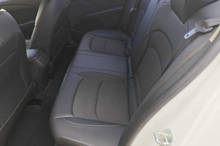 Used Chevrolet Cavalier 2016 1.5L Automatic Xinyue Edition Left Rear Seat