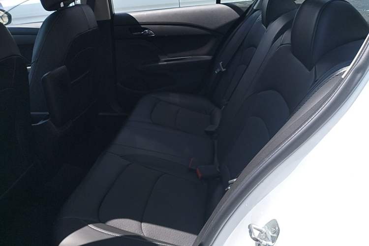 Used Chevrolet Cavalier 2016 1.5L Automatic Xinyue Edition Left Rear Seat