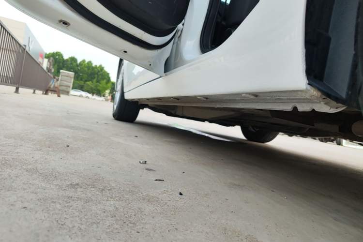 Used Chevrolet Cavalier 2016 1.5L Manual Enjoyment Edition Left Side Sill