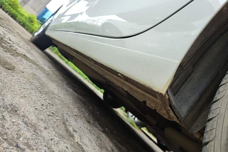 Used Chevrolet Cavalier 2016 1.5L Automatic Enjoyment Edition Left Side Sill