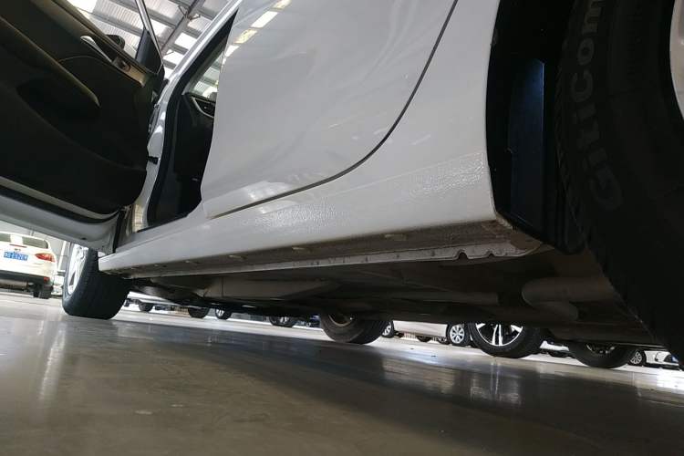 Used Chevrolet Cavalier 2016 1.5L Automatic Xinyue Edition Left Side Sill