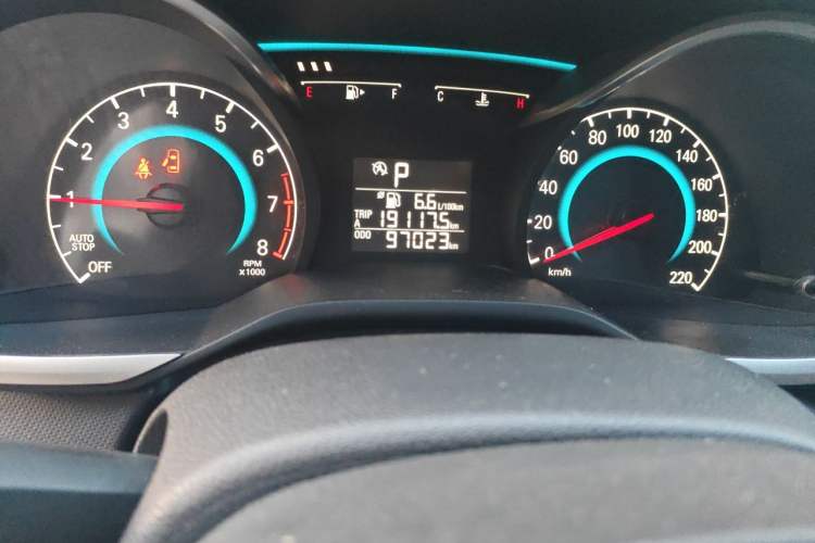 Used Chevrolet Cavalier 2016 1.5L Automatic Xinyue Edition Odometer Close Up