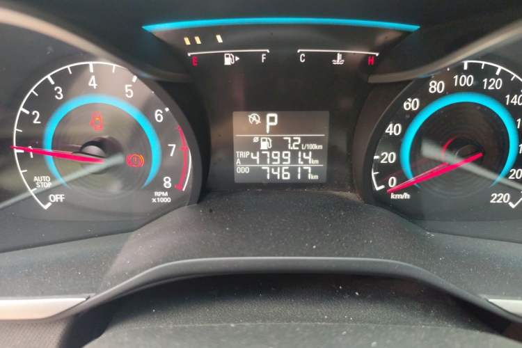 Used Chevrolet Cavalier 2016 1.5L Automatic Xinyue Edition Odometer Close Up