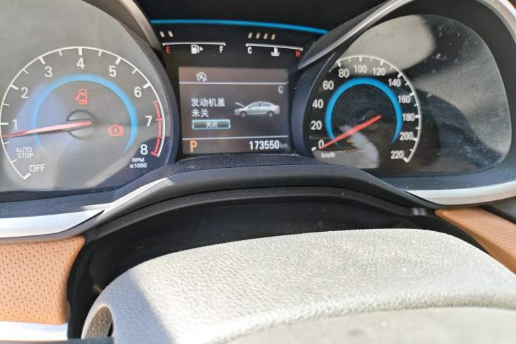 Used Chevrolet Cavalier 2016 1.5L Automatic Xinsong Edition Odometer Close Up