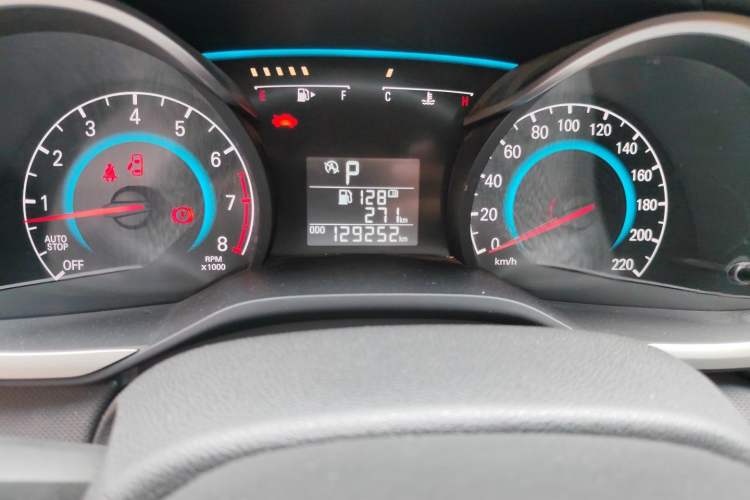 Used Chevrolet Cavalier 2016 1.5L Automatic Xinyue Edition Odometer Close Up