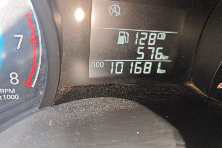 Used Chevrolet Cavalier 2016 1.5L Manual Xinyue Edition Odometer Close Up
