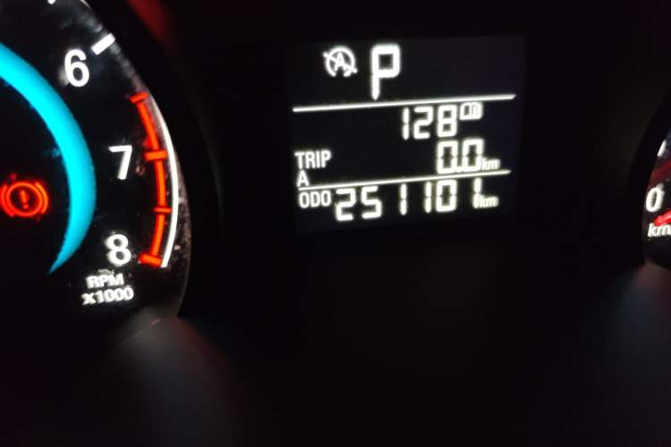 Used Chevrolet Cavalier 2016 1.5L Automatic Xinyue Edition Odometer Close Up