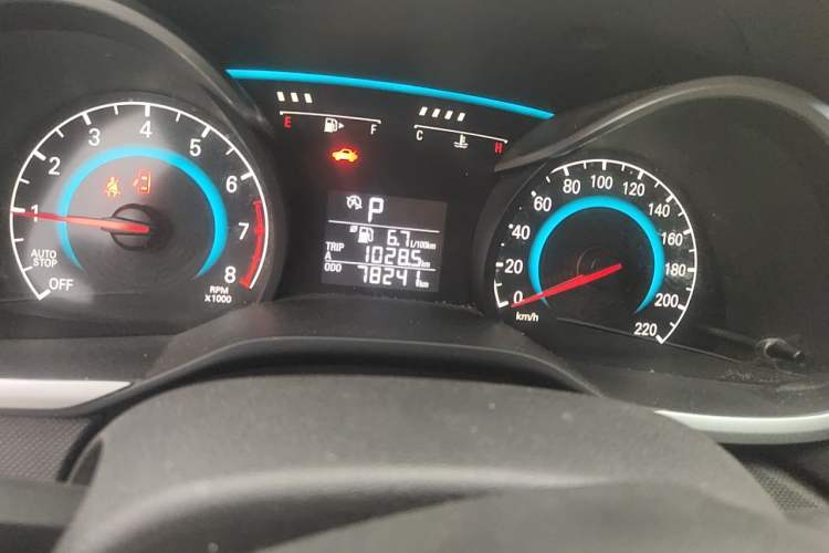 Used Chevrolet Cavalier 2016 1.5L Automatic Enjoyment Edition Odometer Close Up