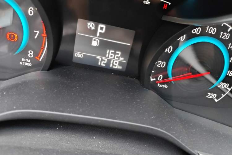 Used Chevrolet Cavalier 2016 1.5L Automatic Xinyue Edition Odometer Close Up