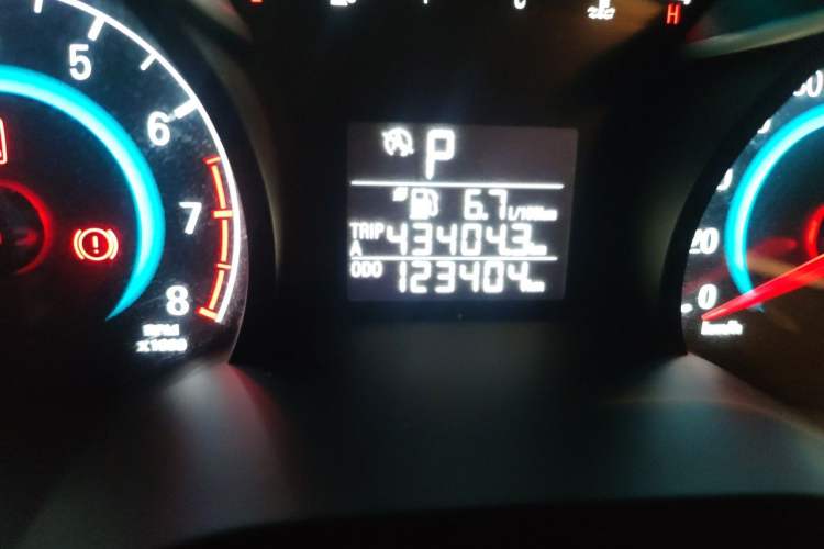 Used Chevrolet Cavalier 2016 1.5L Automatic Enjoyment Edition Odometer Close Up