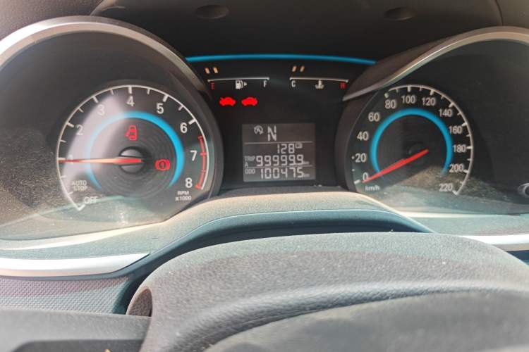 Used Chevrolet Cavalier 2016 1.5L Automatic Enjoyment Edition Odometer Close Up