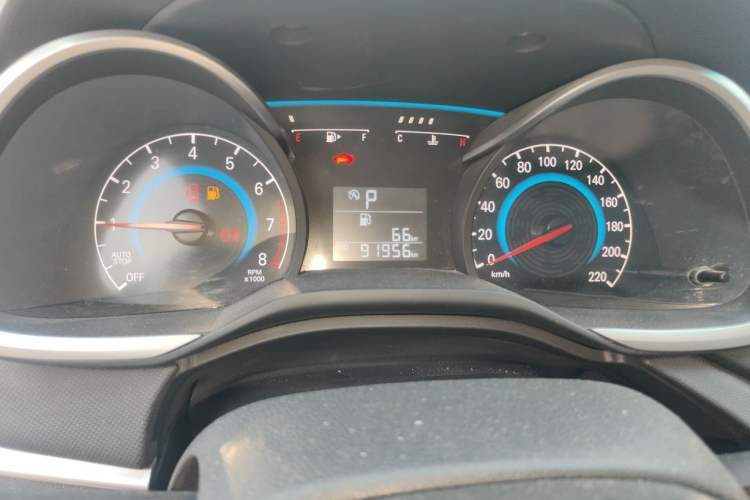 Used Chevrolet Cavalier 2016 1.5L Automatic Xinyue Edition Odometer Close Up