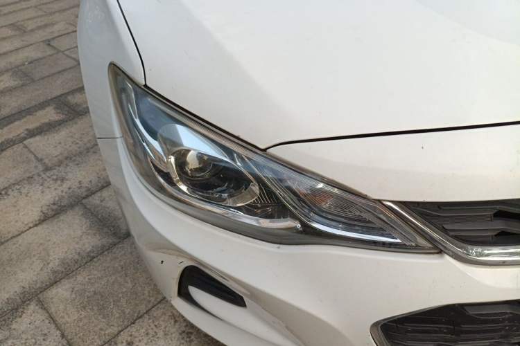 Used Chevrolet Cavalier 2016 1.5L Automatic Xinsong Edition Right Front Headlight