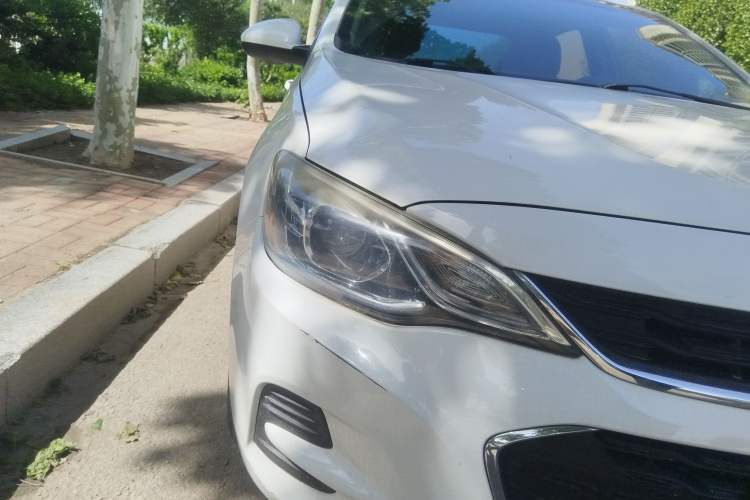 Used Chevrolet Cavalier 2016 1.5L Automatic Xinyue Edition Right Front Headlight
