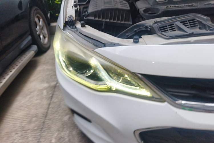 Used Chevrolet Cavalier 2016 1.5L Automatic Xinyue Edition Right Front Headlight