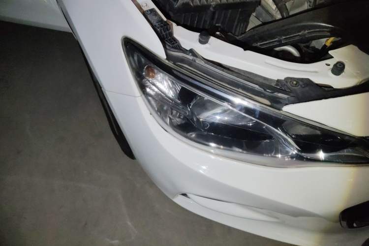 Used Chevrolet Cavalier 2016 1.5L Automatic Enjoyment Edition Right Front Headlight