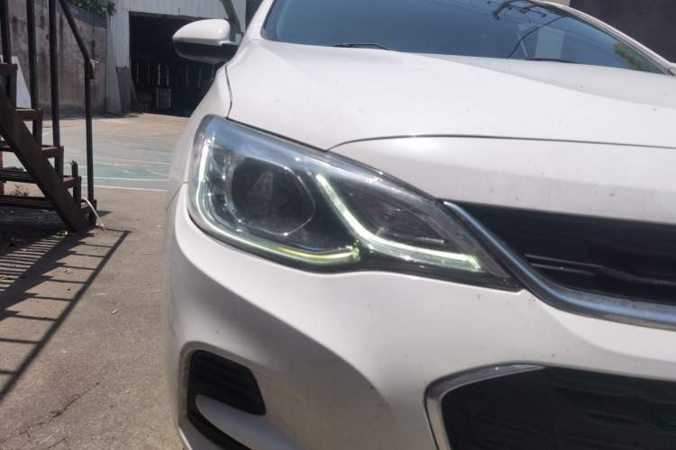 Used Chevrolet Cavalier 2016 1.5L Automatic Xinyue Edition Right Front Headlight
