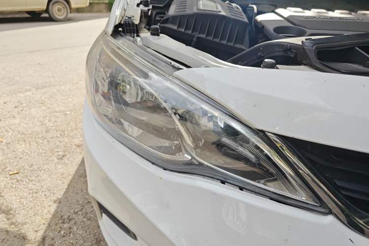 Used Chevrolet Cavalier 2016 1.5L Automatic Enjoyment Edition Right Front Headlight