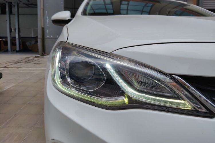 Used Chevrolet Cavalier 2016 1.5L Automatic Xinyue Edition Right Front Headlight