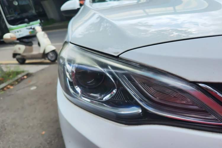 Used Chevrolet Cavalier 2016 1.5L Automatic Xinyue Edition Right Front Headlight
