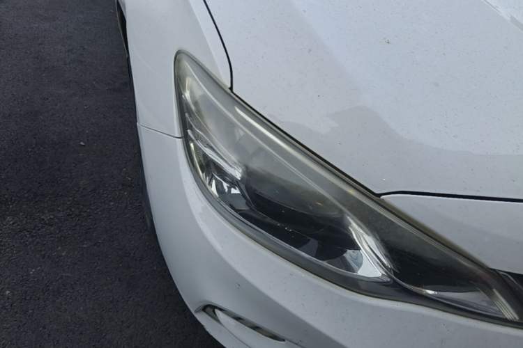 Used Chevrolet Cavalier 2016 1.5L Manual Enjoyment Edition Right Front Headlight