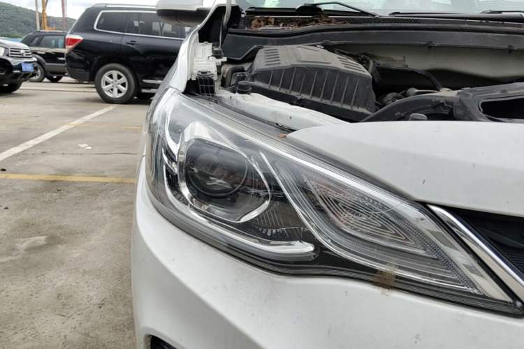 Used Chevrolet Cavalier 2016 1.5L Automatic Xinyue Edition Right Front Headlight